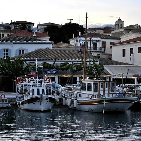 Aparthotel Filoxenia 3*