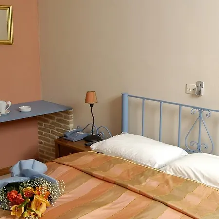 Filoxenia Aparthotel