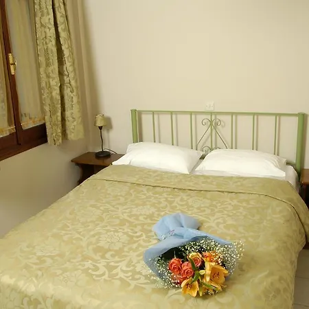 Filoxenia 3* Galaxídhion