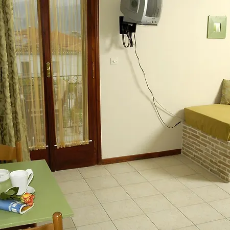 Filoxenia Aparthotel