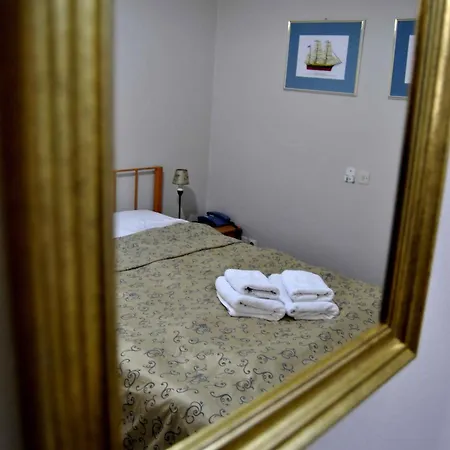 Filoxenia Aparthotel Galaxídhion